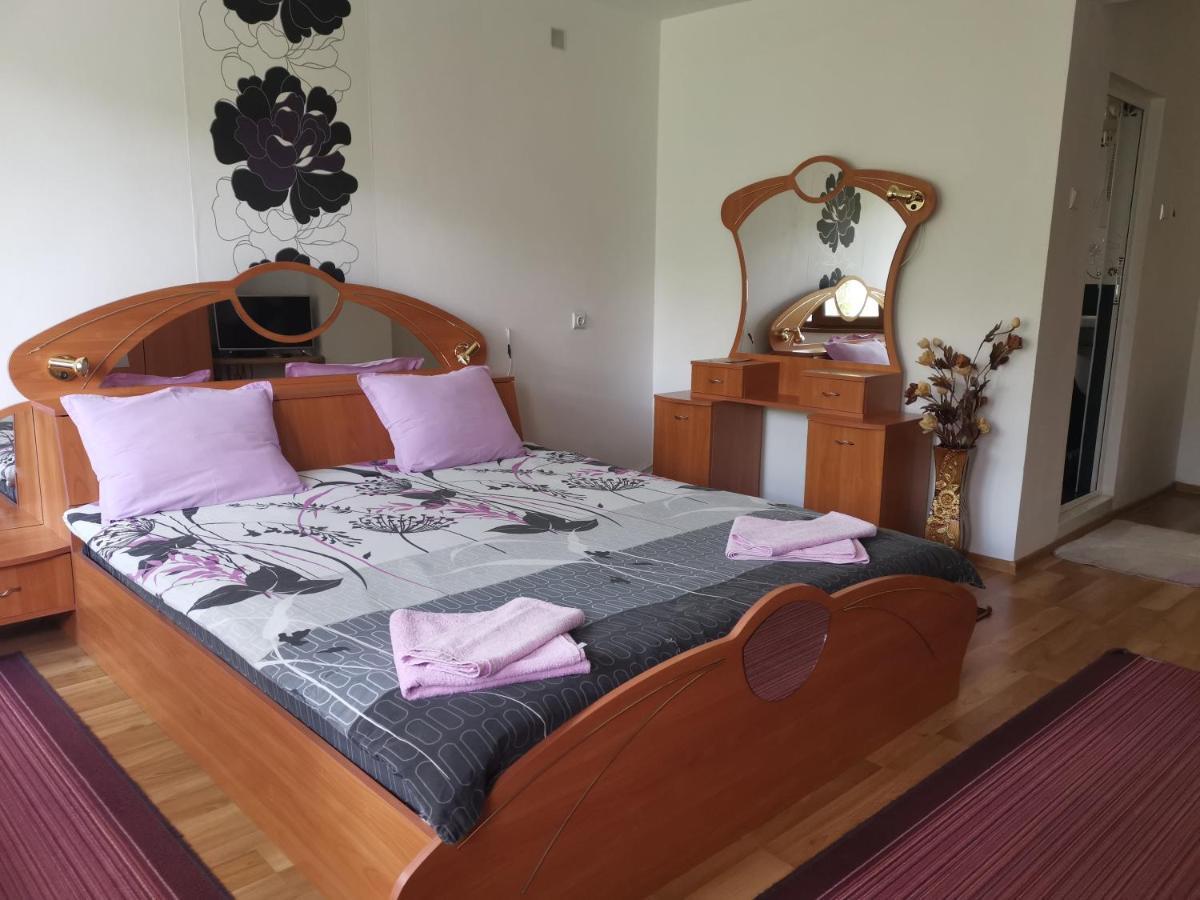 Guest House Milka Ягодина Экстерьер фото